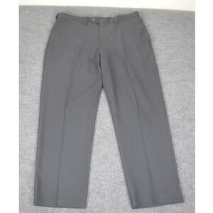 Haggar Dress Pants Men's Size 38x30 Solid Gray Pleated‎ Breathable Polyester